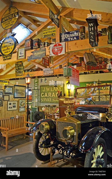 cotswold motoring museum